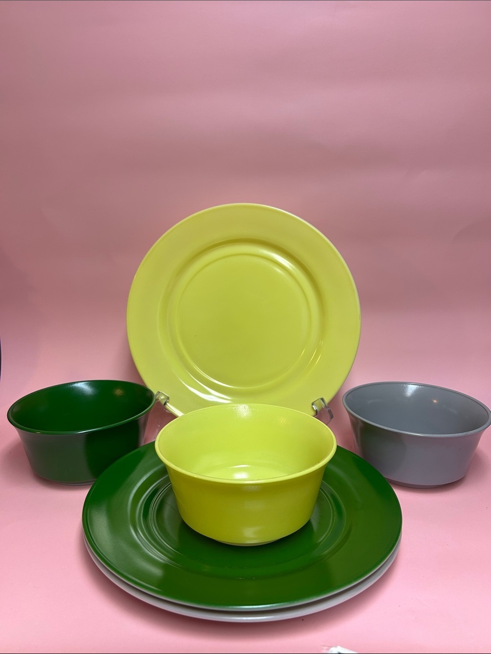 Vintage Hazel Atlas Milk Glass Ovide Platonite Set of 3 bowls & plates
Colorful